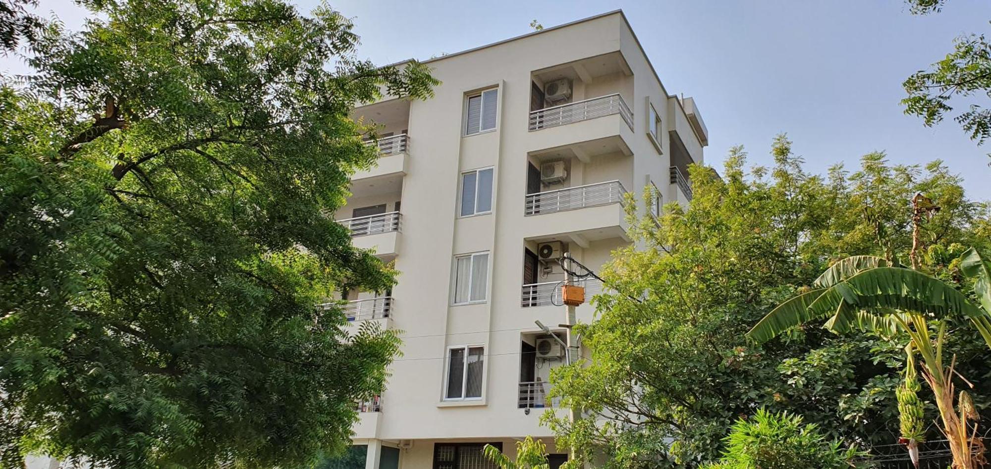 Vacation Paradise- Luxurious 3-bhk Flat Near Igi Airport And Icc *
