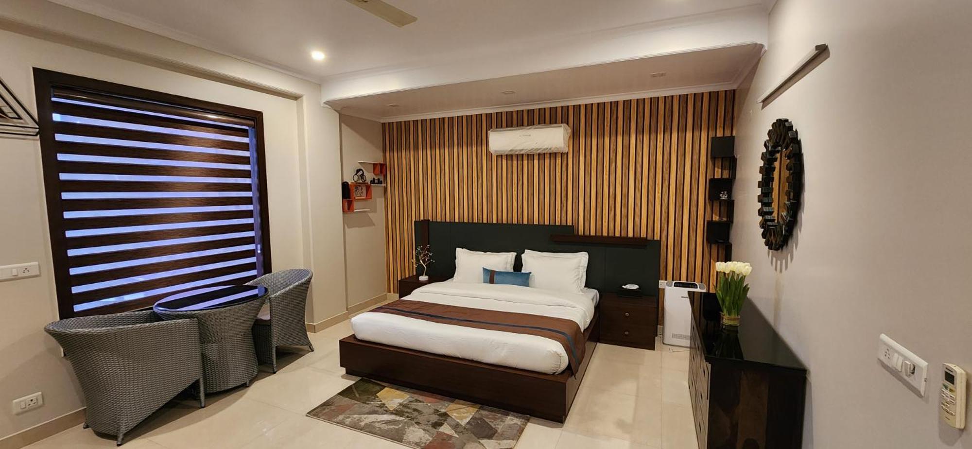 Vacation Paradise- Luxurious 3-bhk Flat Near Igi Airport And Icc Apartment New Delhi